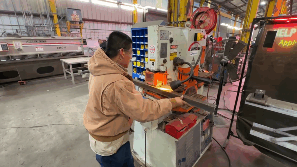 Precision metal fabrication and welding for LED frames, aluminium sign structures, weatherproof billboard supports, and custom display components for indoor and outdoor signage