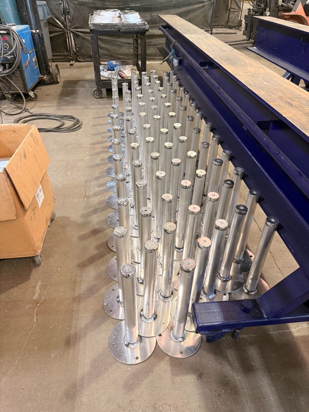 Aluminum leg assembly laser cut base